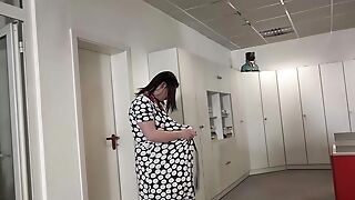 Dark Haired Bbw From Germany Adores Sucking Dick